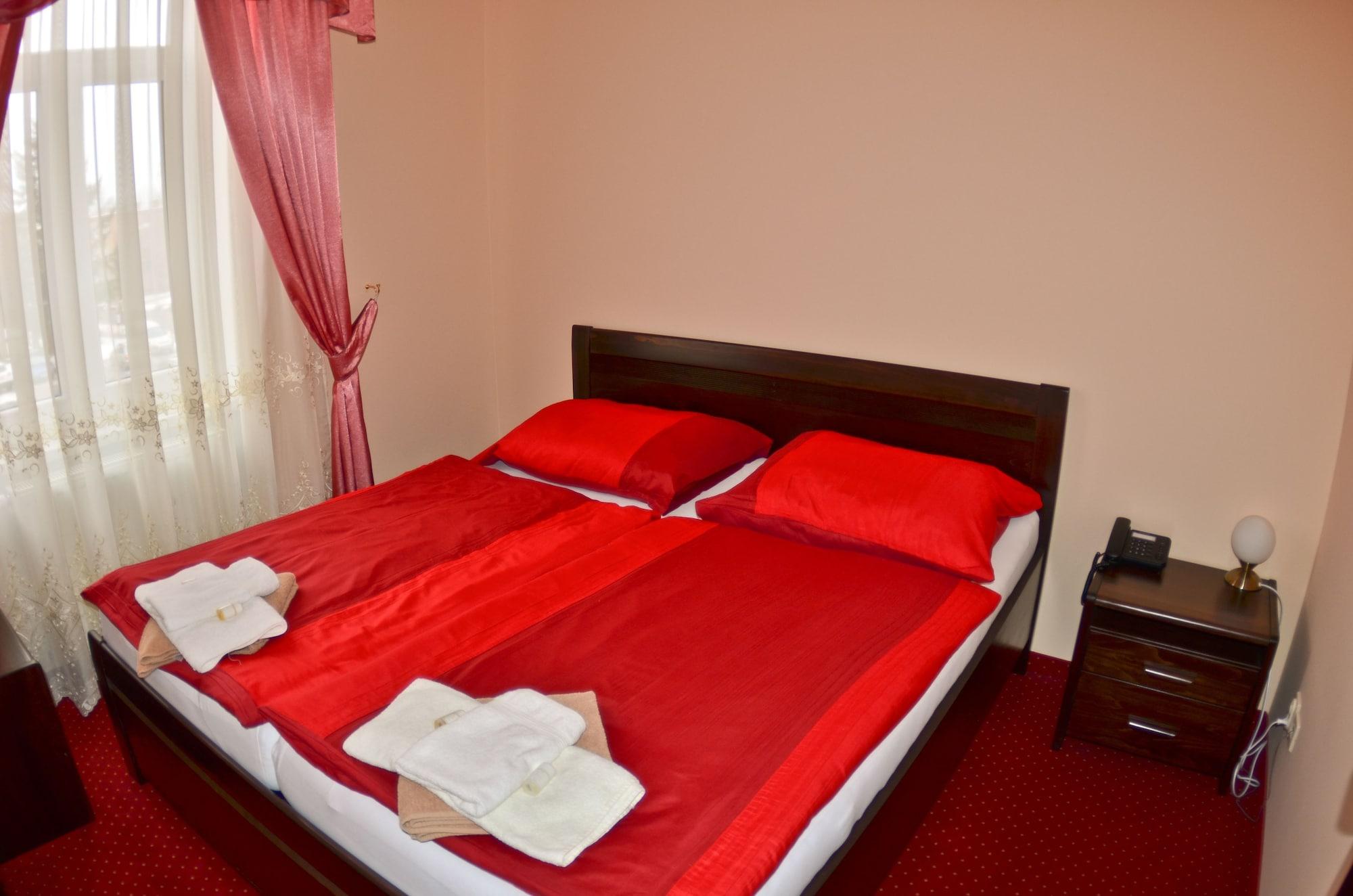 Hotel Europa Liptovský Mikuláš Екстериор снимка
