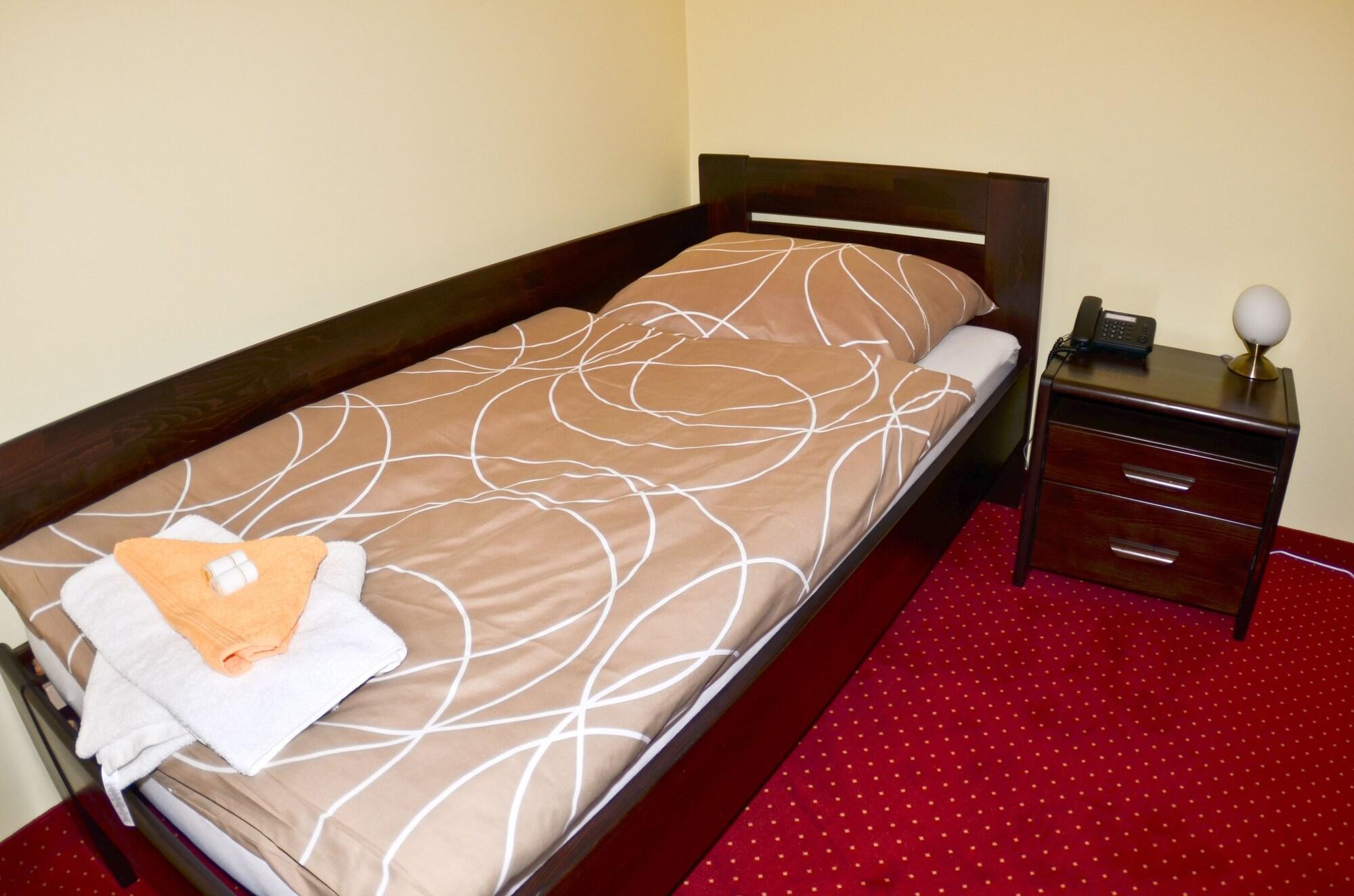 Hotel Europa Liptovský Mikuláš Екстериор снимка