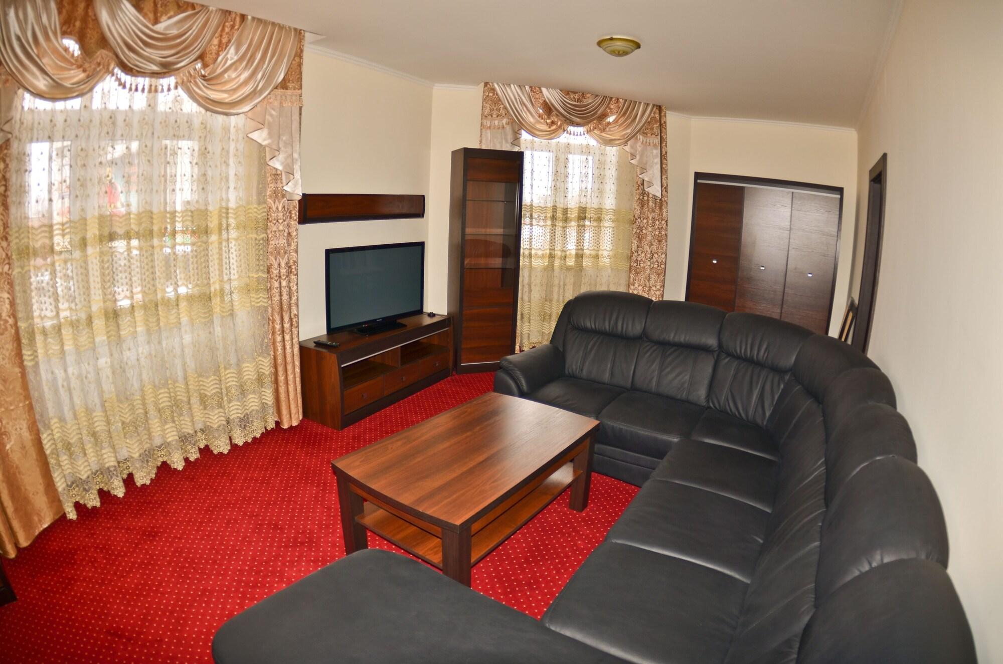 Hotel Europa Liptovský Mikuláš Екстериор снимка