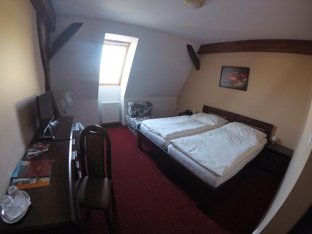 Hotel Europa Liptovský Mikuláš Екстериор снимка