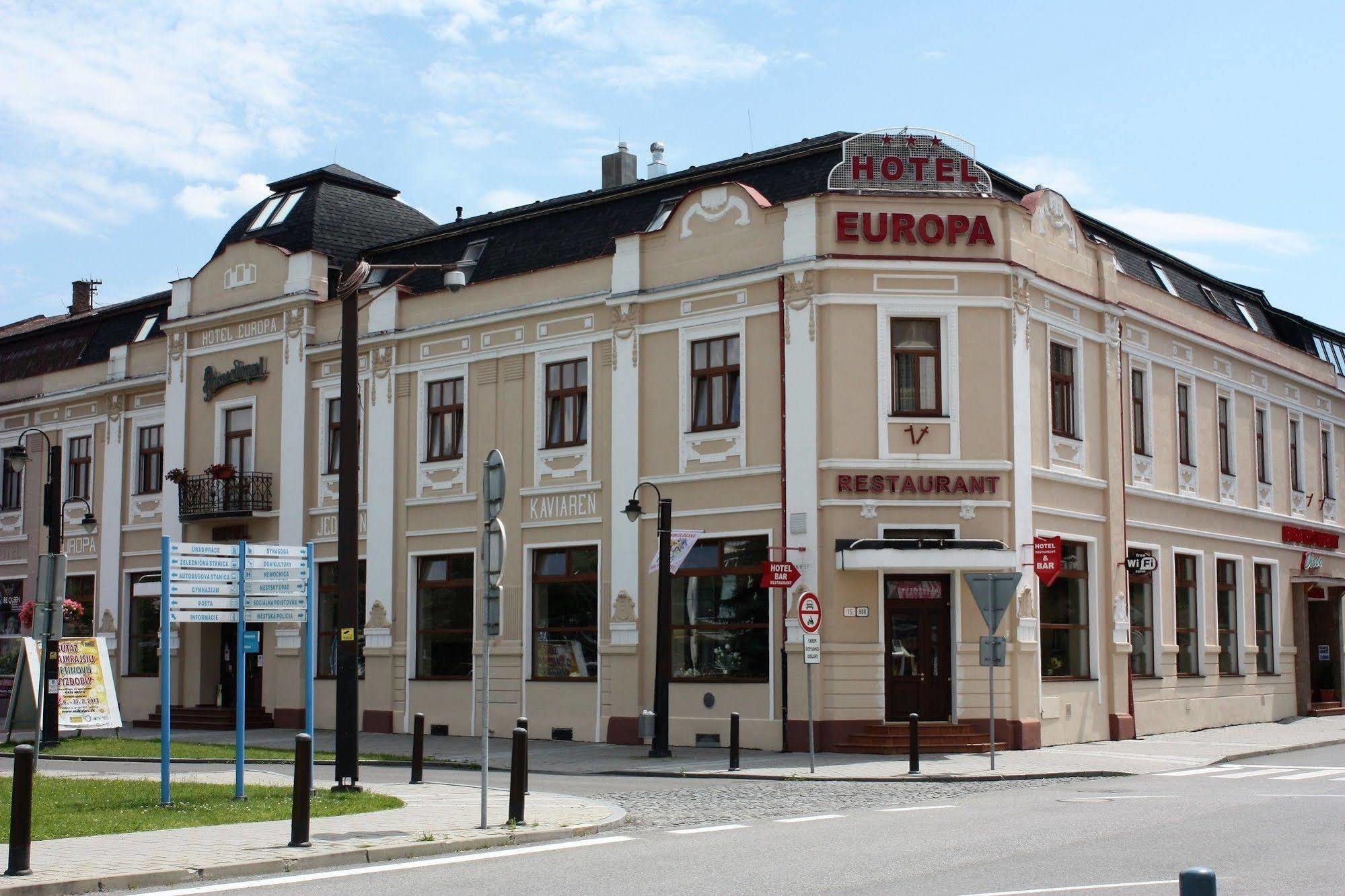Hotel Europa Liptovský Mikuláš Екстериор снимка