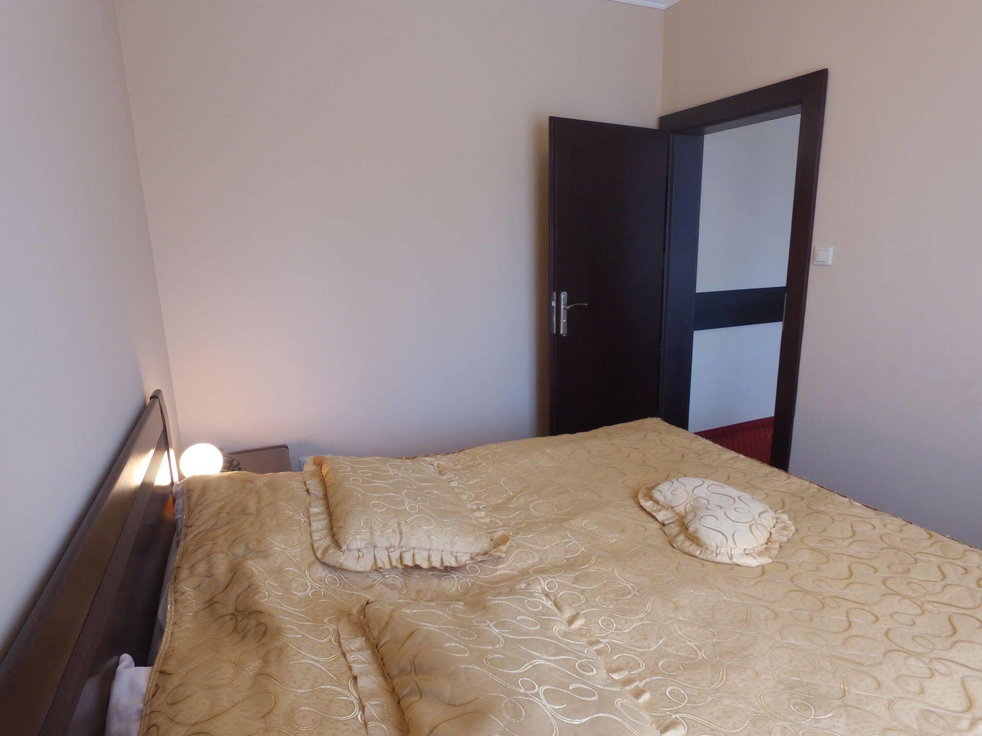 Hotel Europa Liptovský Mikuláš Екстериор снимка
