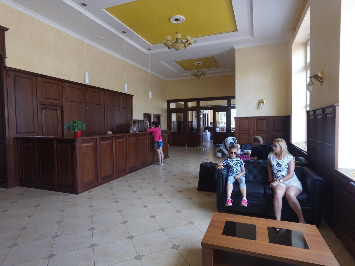 Hotel Europa Liptovský Mikuláš Екстериор снимка