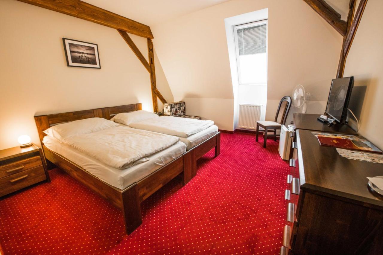 Hotel Europa Liptovský Mikuláš Екстериор снимка